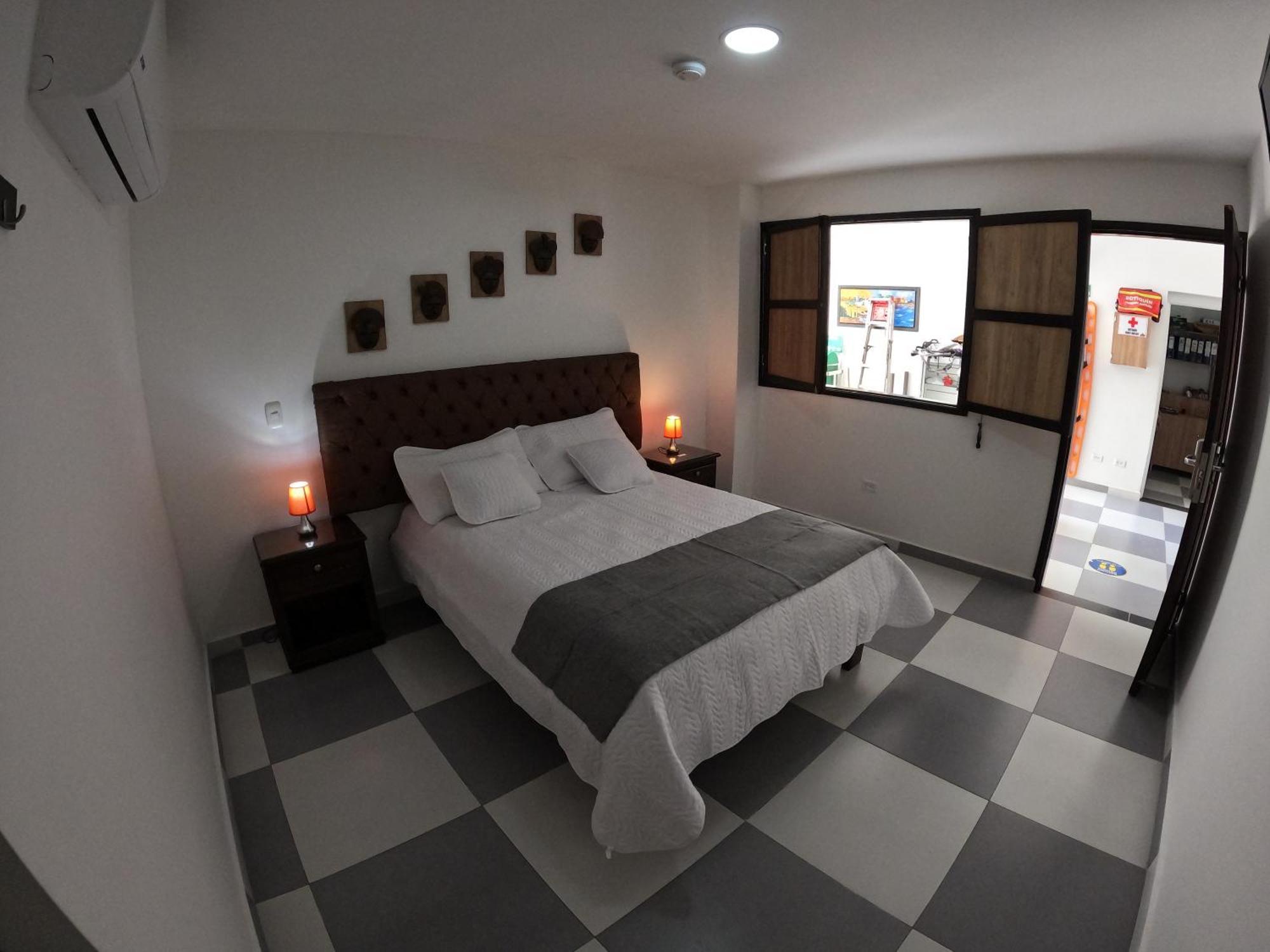 Hotel El Olimpo ซันตามาร์ตา ภายนอก รูปภาพ