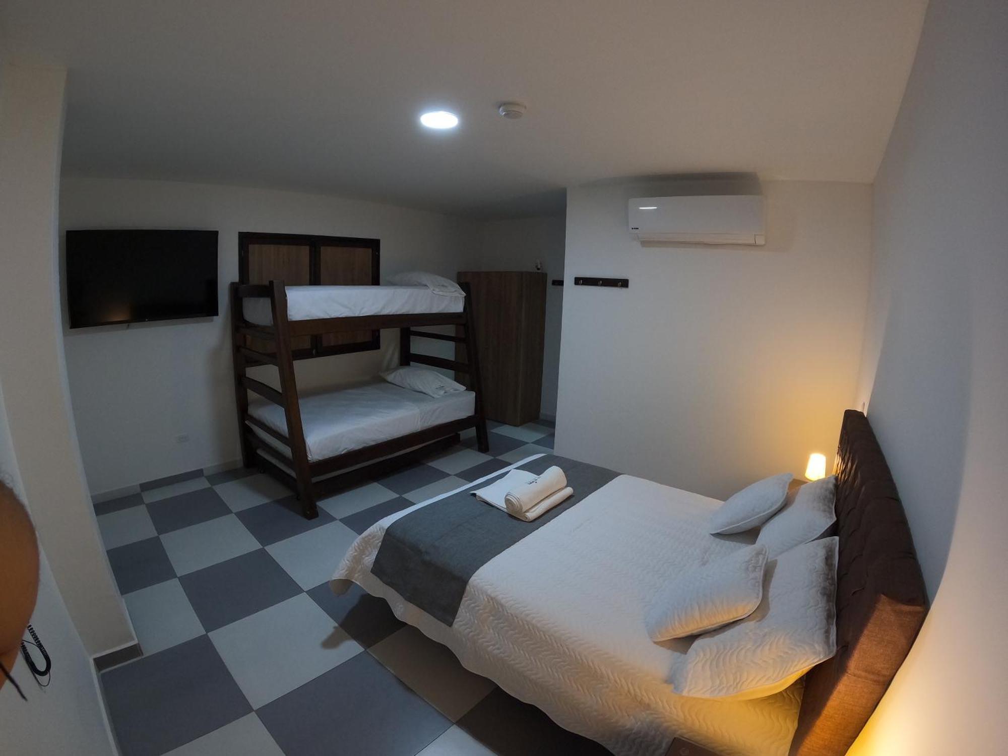 Hotel El Olimpo ซันตามาร์ตา ภายนอก รูปภาพ