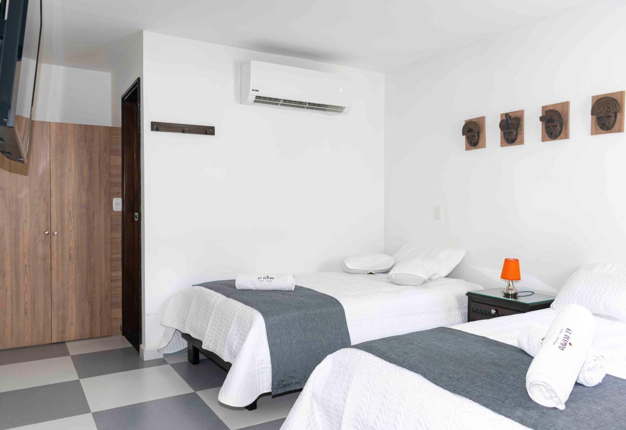 Hotel El Olimpo ซันตามาร์ตา ภายนอก รูปภาพ