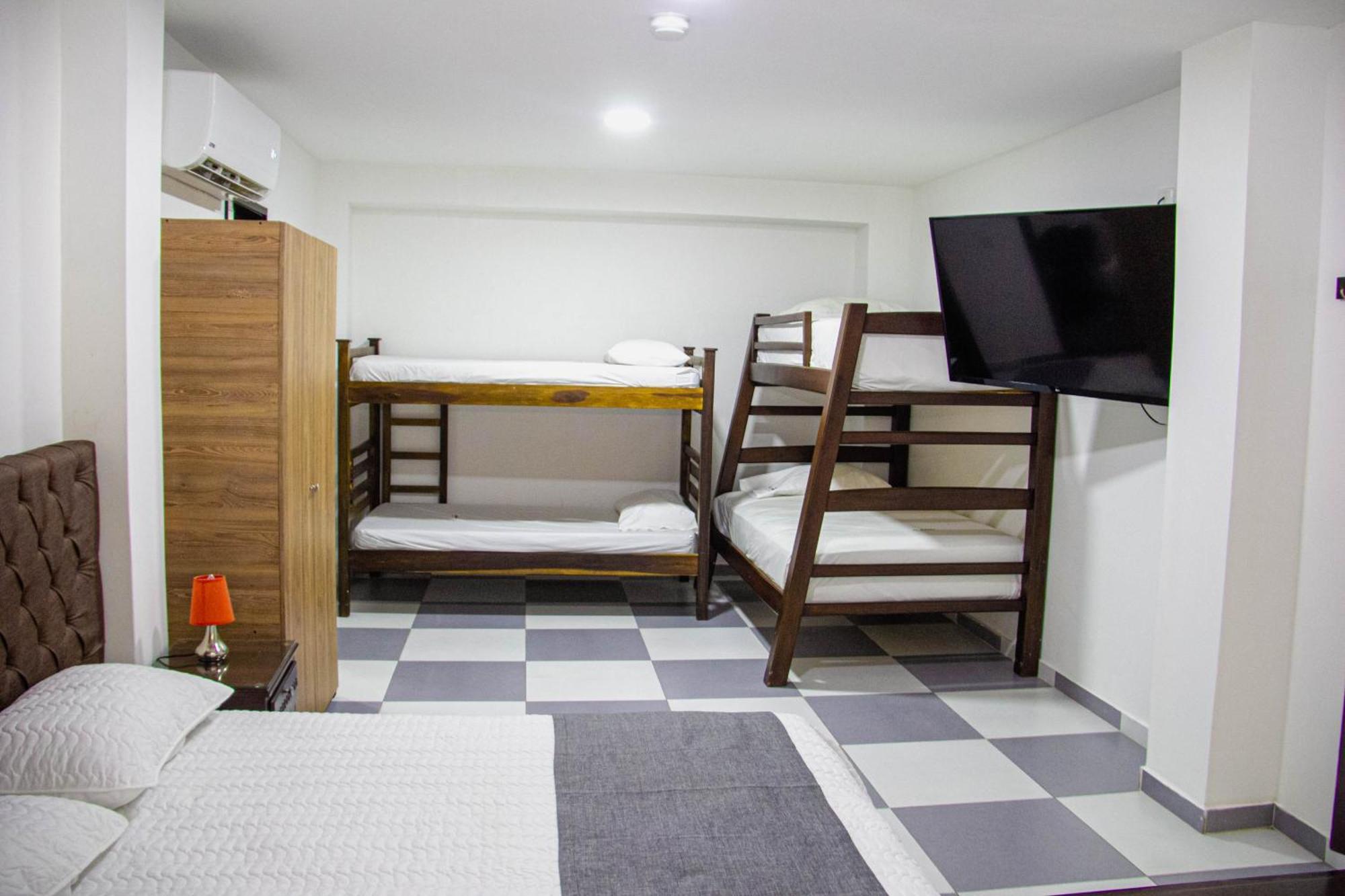 Hotel El Olimpo ซันตามาร์ตา ภายนอก รูปภาพ