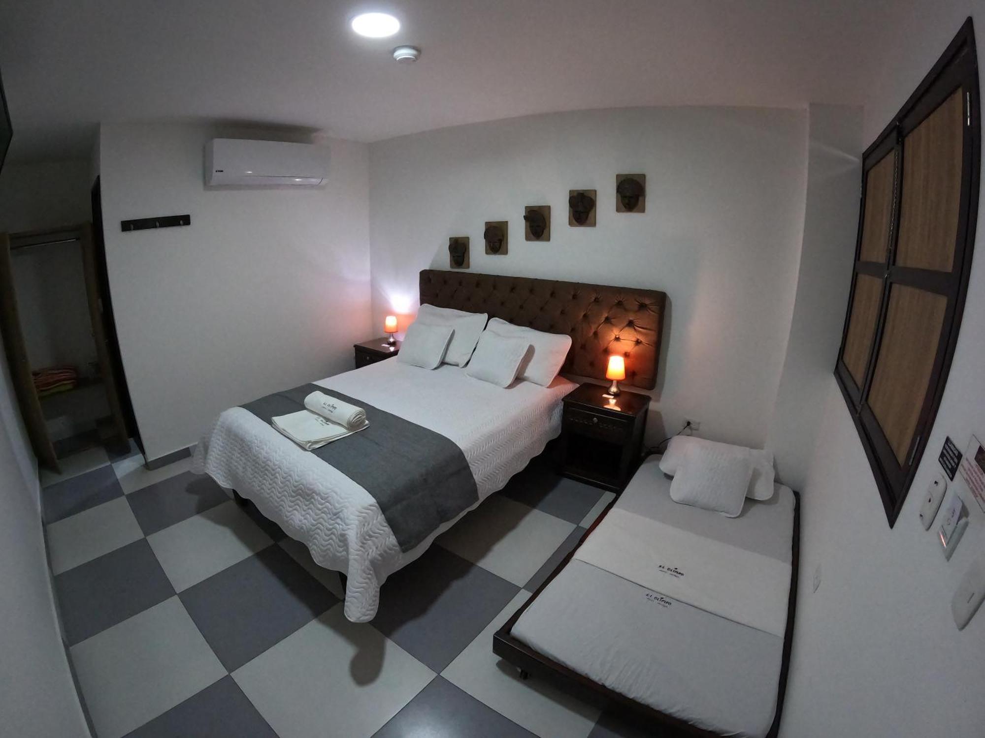 Hotel El Olimpo ซันตามาร์ตา ภายนอก รูปภาพ