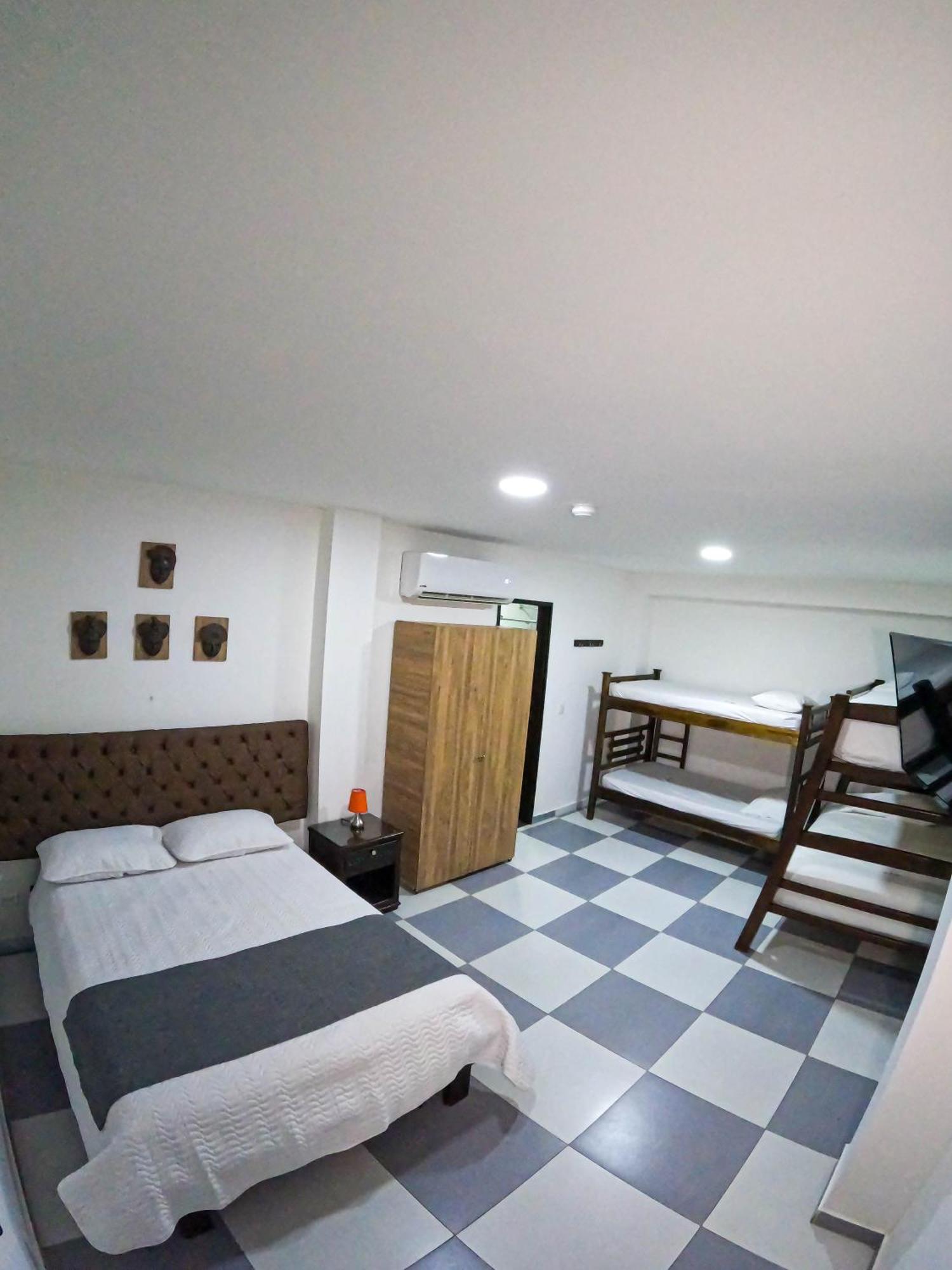 Hotel El Olimpo ซันตามาร์ตา ภายนอก รูปภาพ