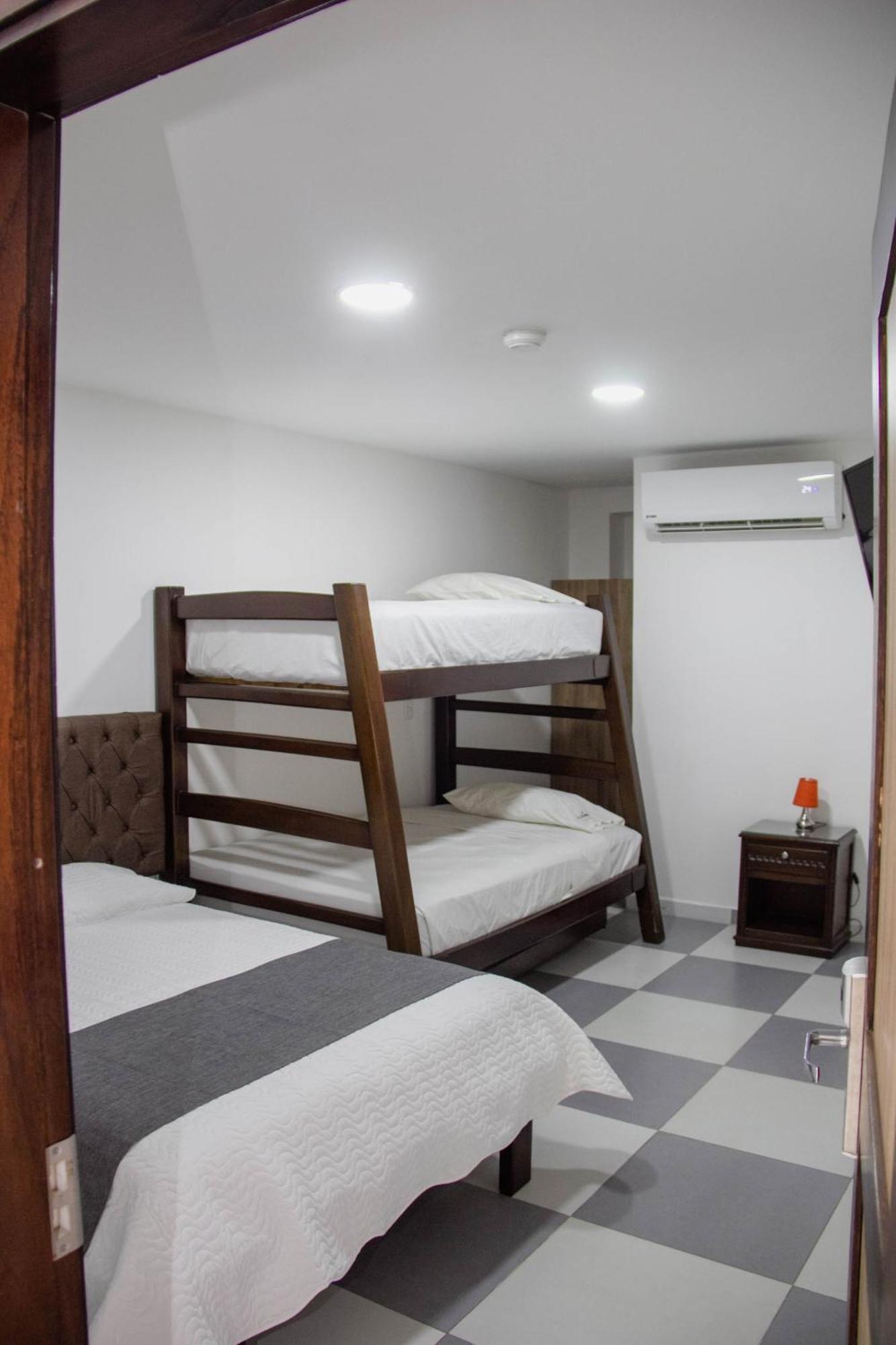Hotel El Olimpo ซันตามาร์ตา ภายนอก รูปภาพ